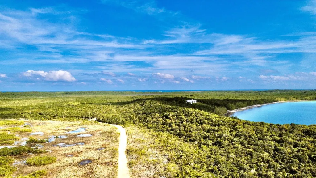 Eleuth Kemp's Creek Lot#2 Eleuthera BS