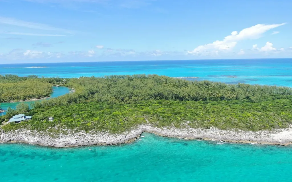 Lot 131, Rose Island New Providence Paradise Island BS
