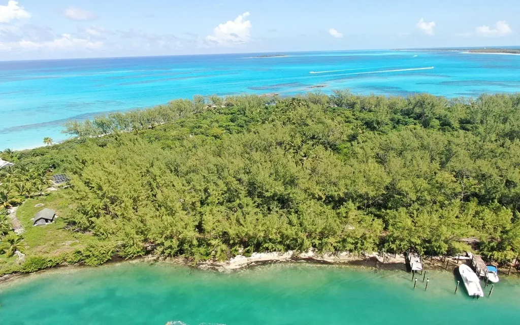 Lot 131, Rose Island New Providence Paradise Island BS