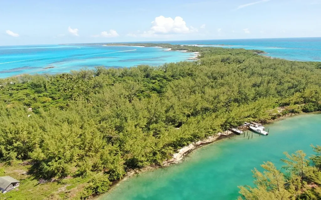 Lot 131, Rose Island New Providence Paradise Island BS