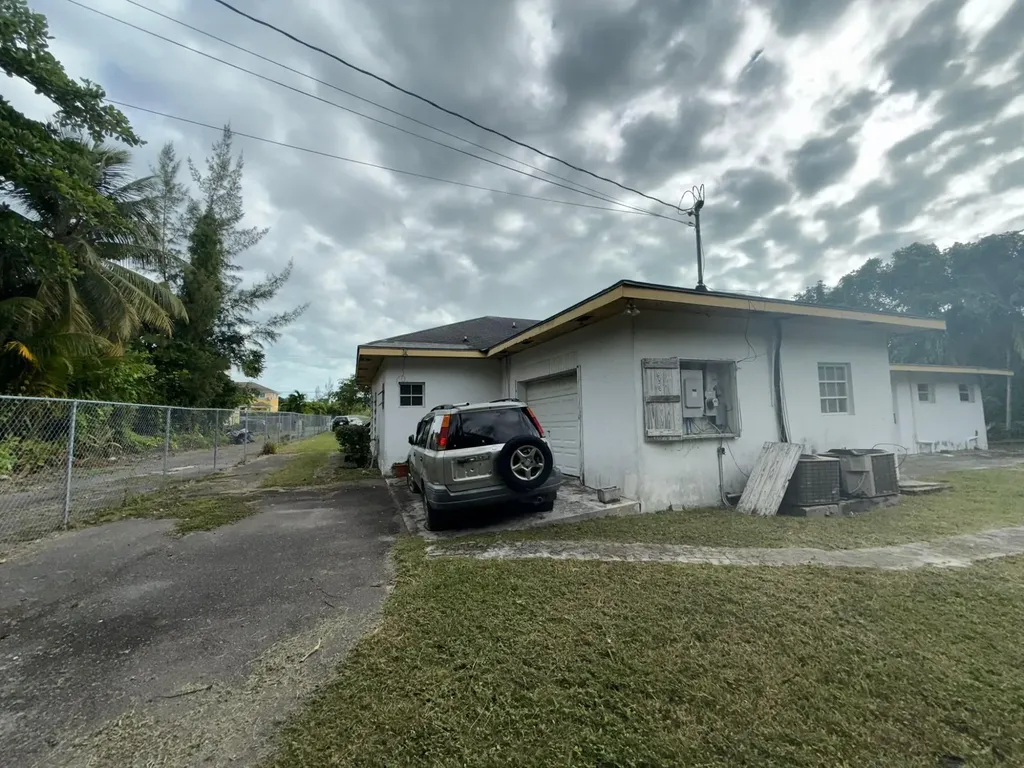 Palm Breeze Drive N.p. New Providence Paradise Island BS