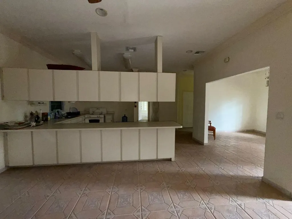 Palm Breeze Drive N.p. New Providence Paradise Island BS