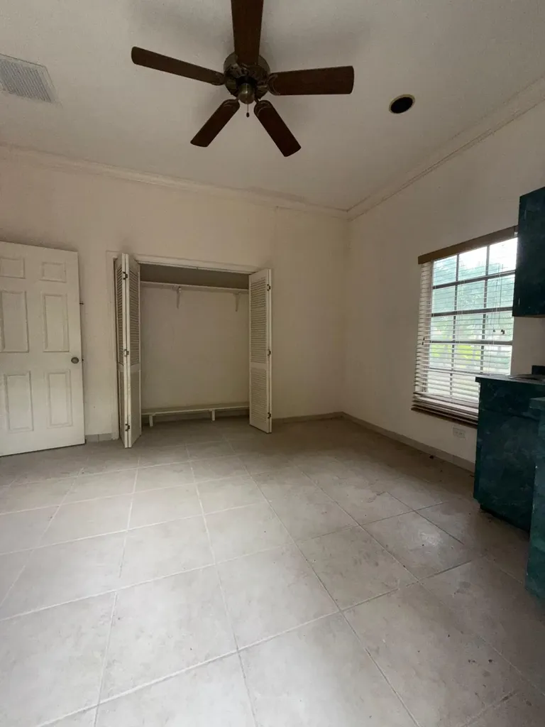 Palm Breeze Drive N.p. New Providence Paradise Island BS