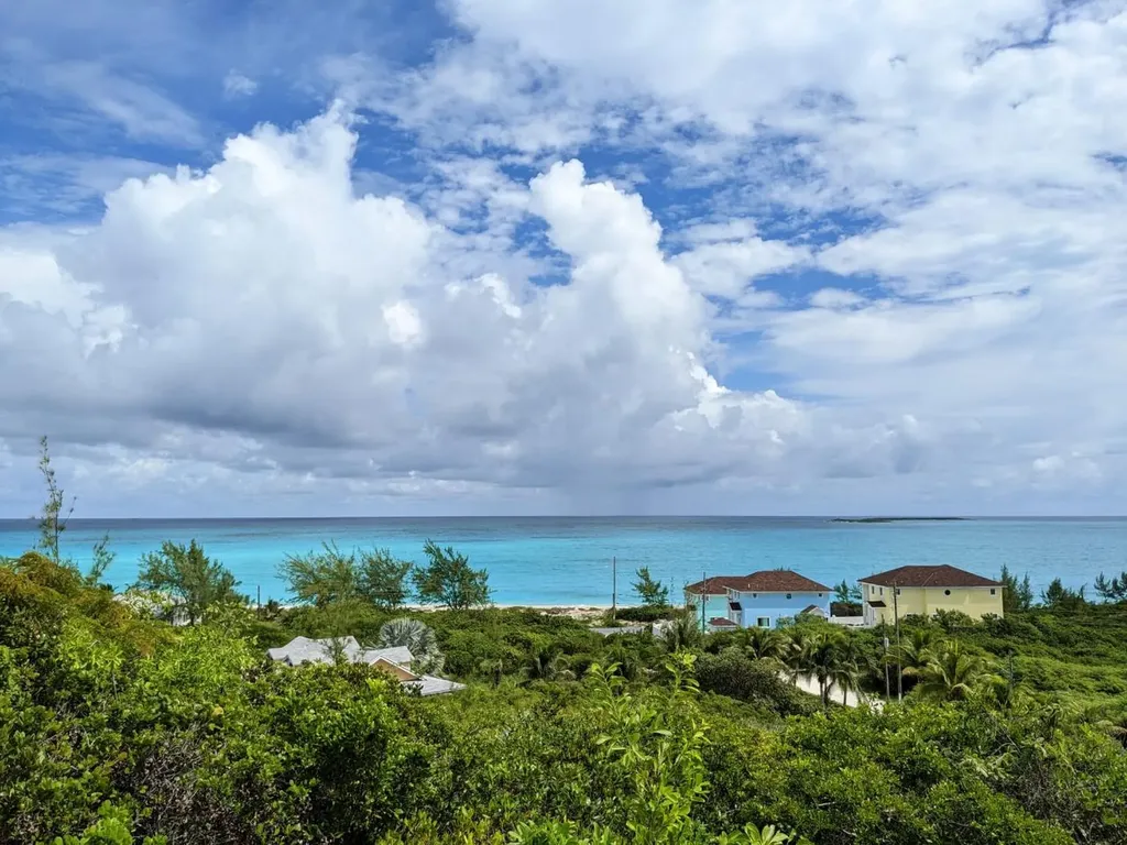 Moss Town Road 15 Exuma BS