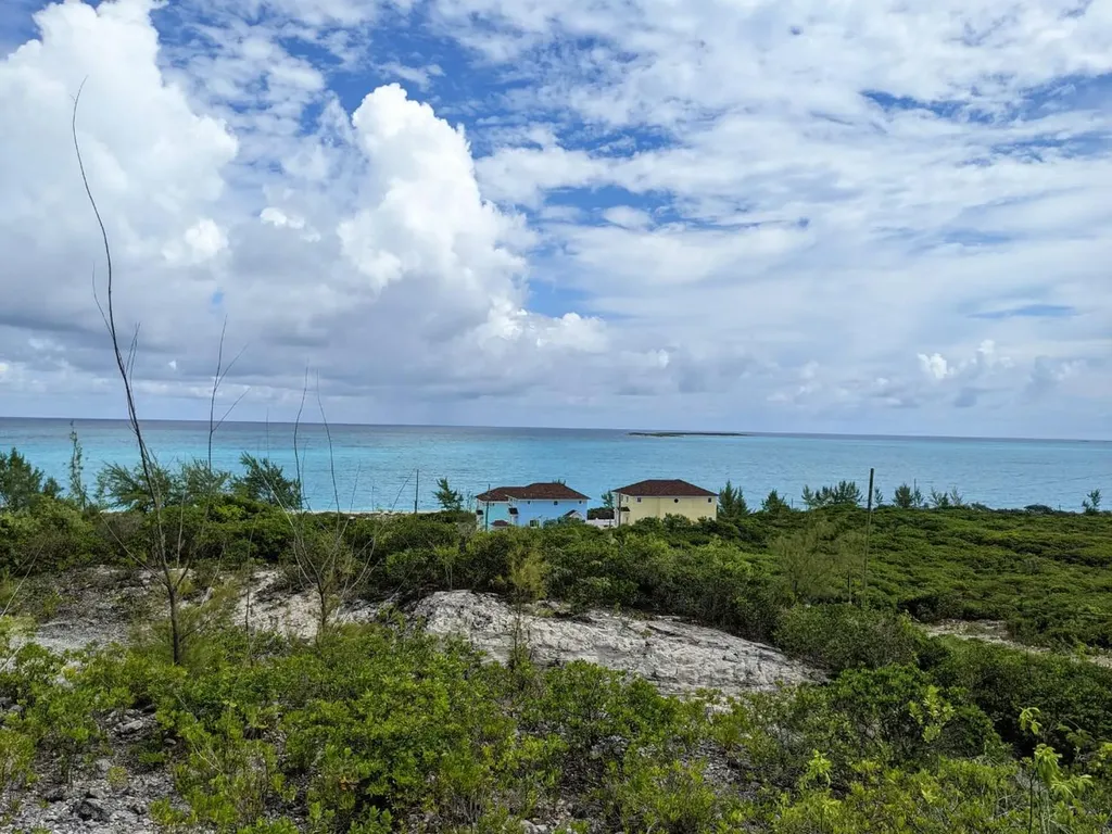 Moss Town Road 15 Exuma BS