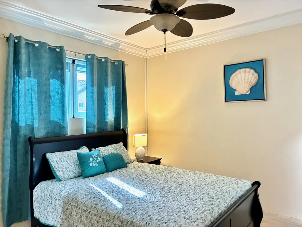 Venice Bay New Providence Paradise Island BS