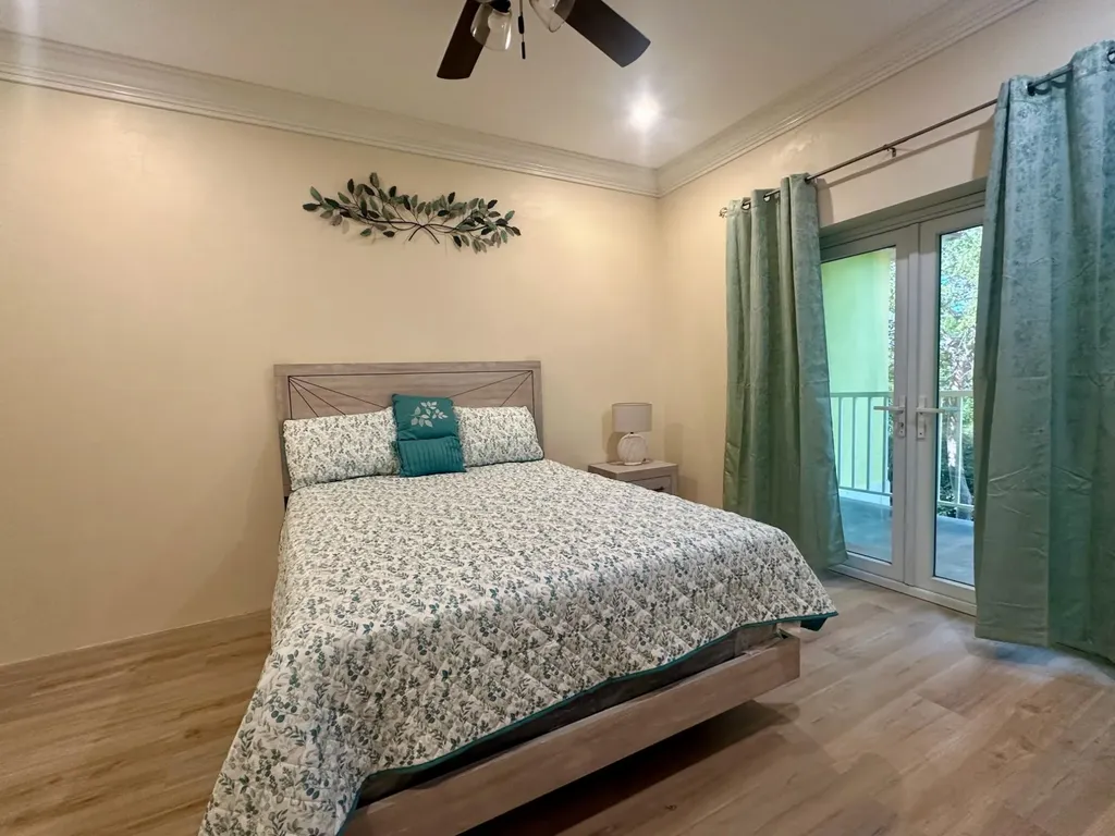 Venice Bay New Providence Paradise Island BS