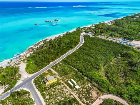 9.872 Acres Queens Highwa Exuma BS