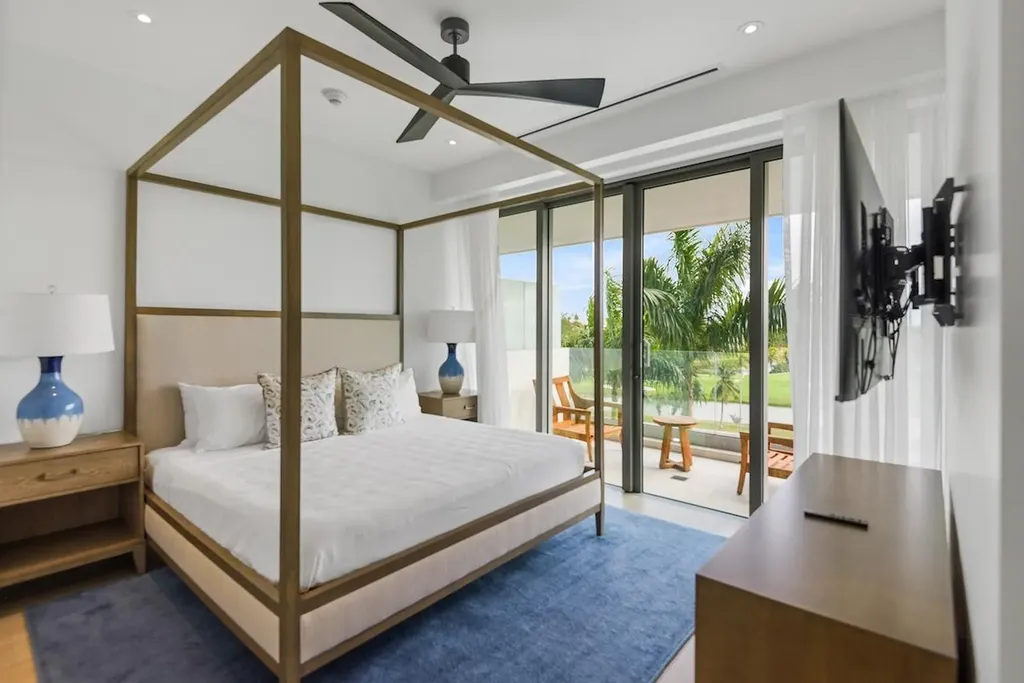 Goldwynn New Providence Paradise Island BS