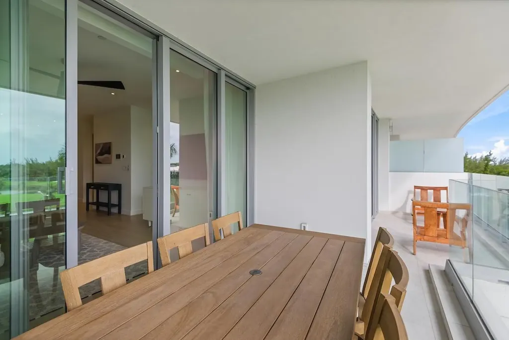 Goldwynn New Providence Paradise Island BS