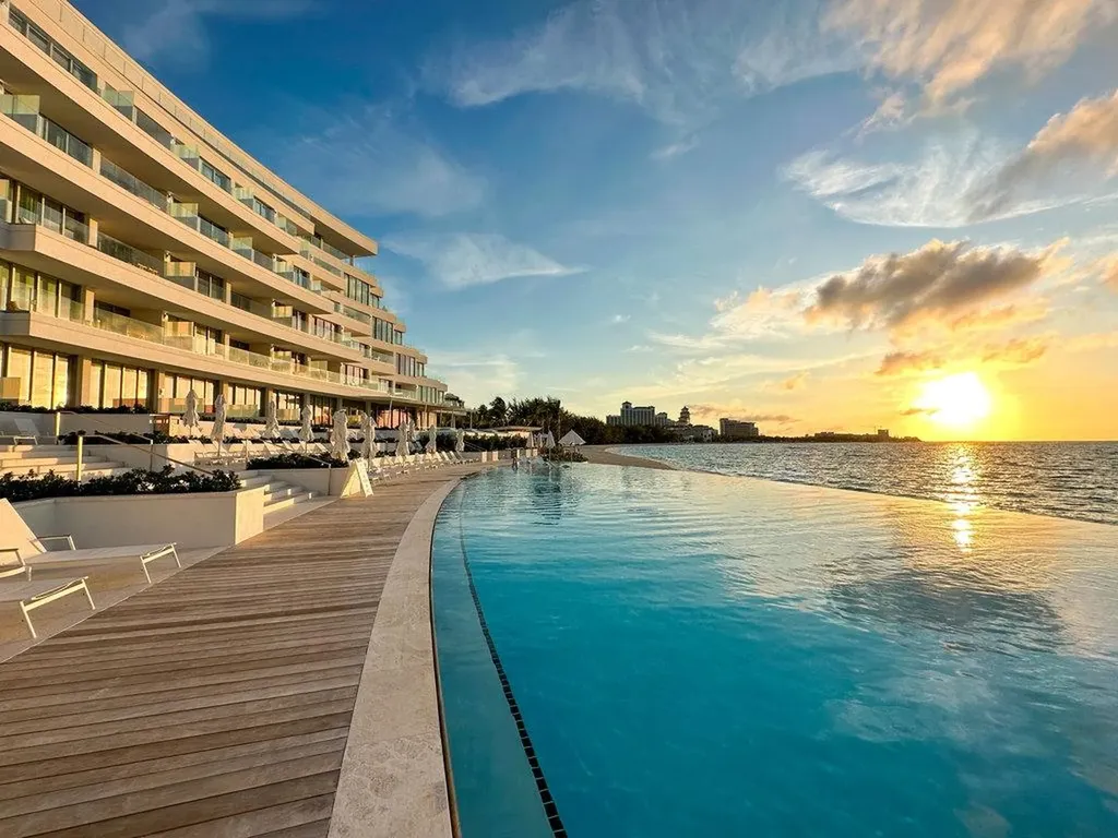 Goldwynn New Providence Paradise Island BS