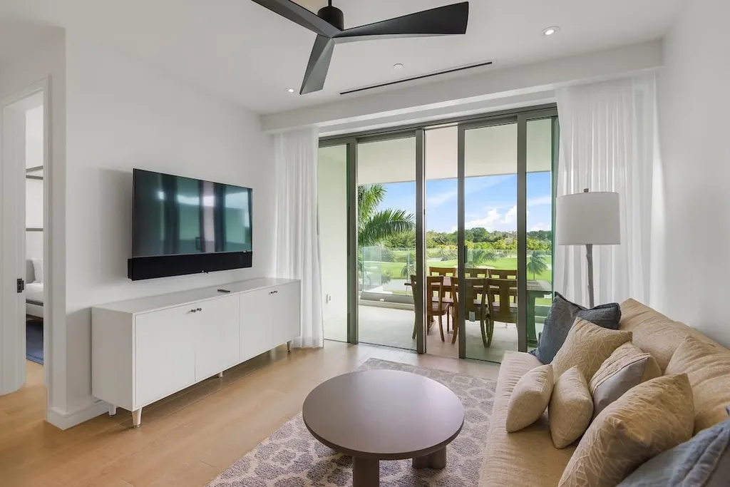 Goldwynn New Providence Paradise Island BS