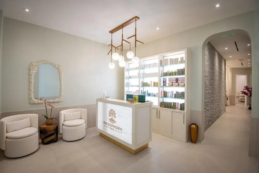 Goldwynn New Providence Paradise Island BS