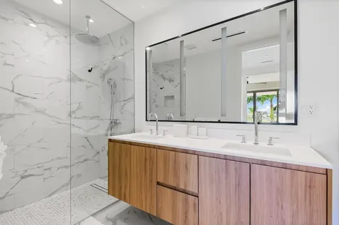 Goldwynn New Providence Paradise Island BS