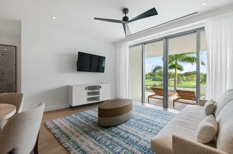 Goldwynn New Providence Paradise Island BS