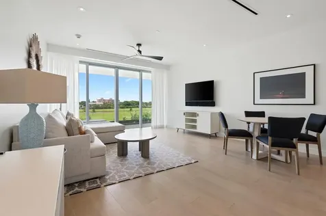 Goldwynn New Providence Paradise Island BS