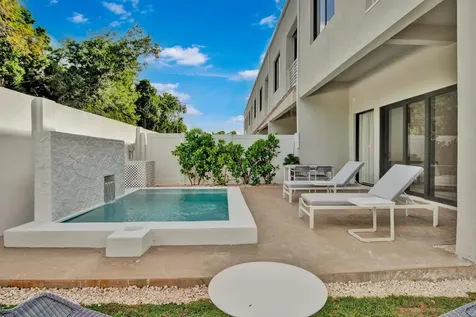 Westend New Providence Paradise Island BS