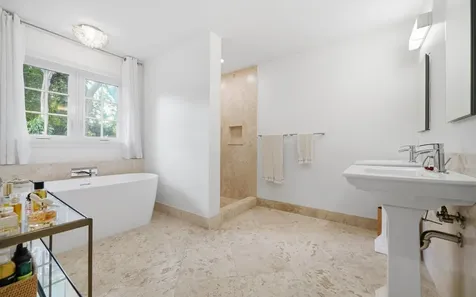 Dar Lalla Edgewater Drive New Providence Paradise Island BS