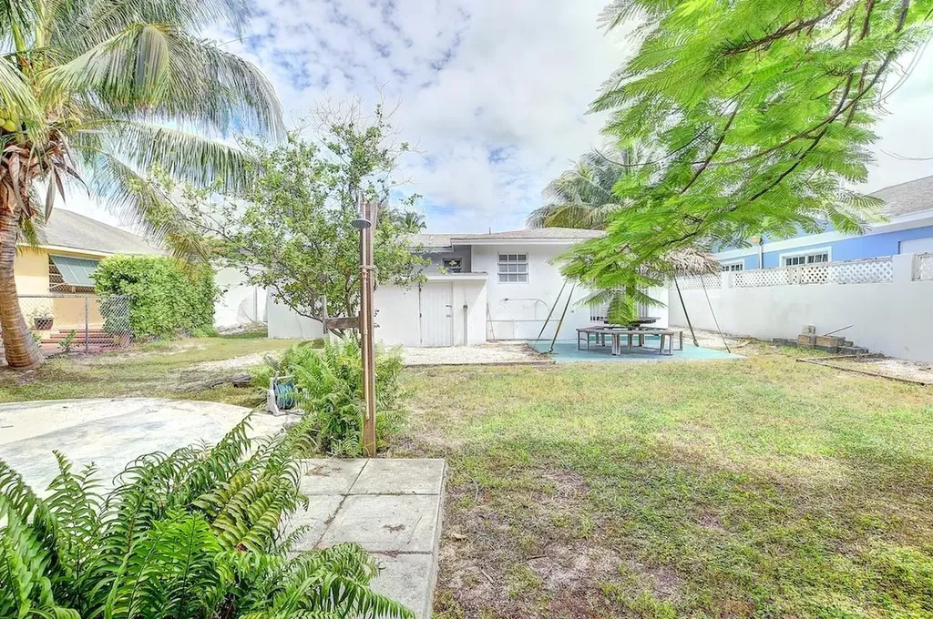 Hampshire Cable Beach 55 New Providence Paradise Island BS