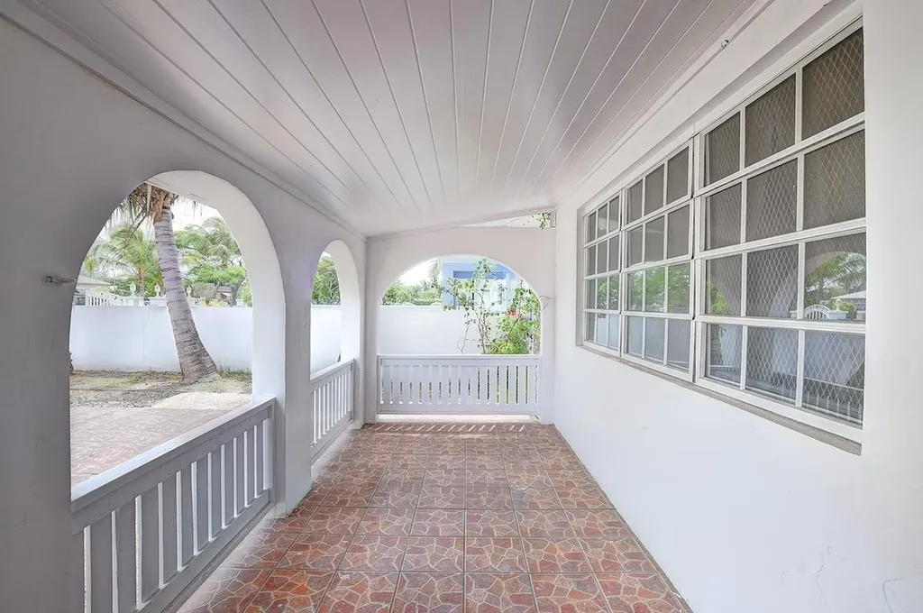 Hampshire Cable Beach 55 New Providence Paradise Island BS
