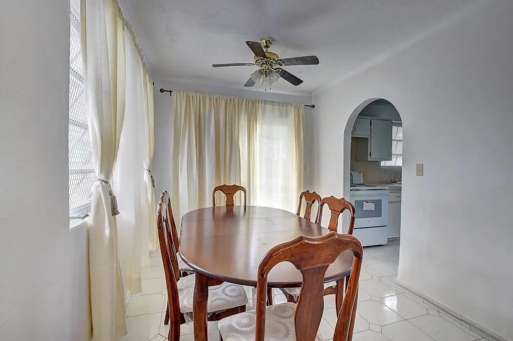 Hampshire Cable Beach 55 New Providence Paradise Island BS