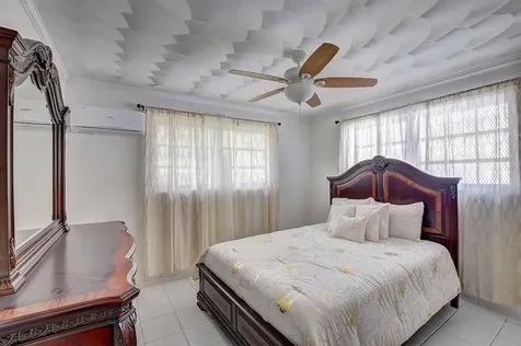 Hampshire Cable Beach 55 New Providence Paradise Island BS
