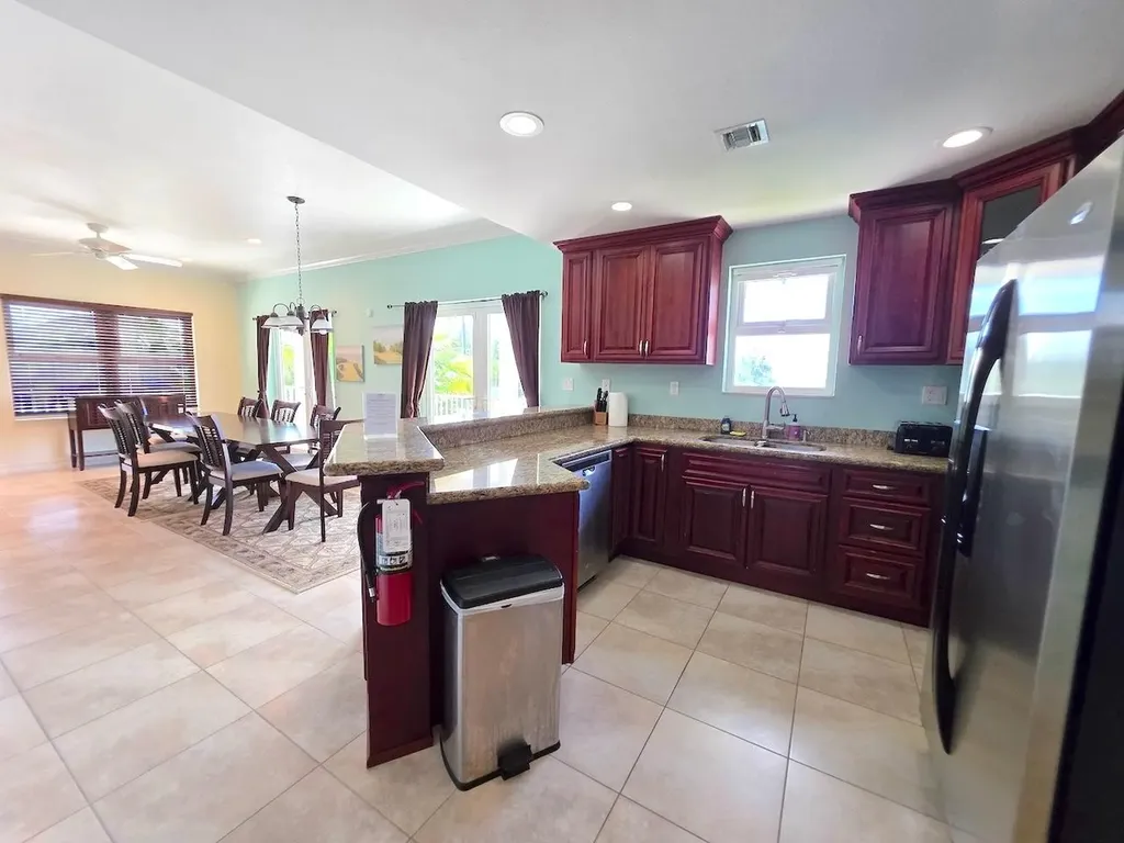 29-30 Blue Marlin Cove Grand Bahama Freeport BS