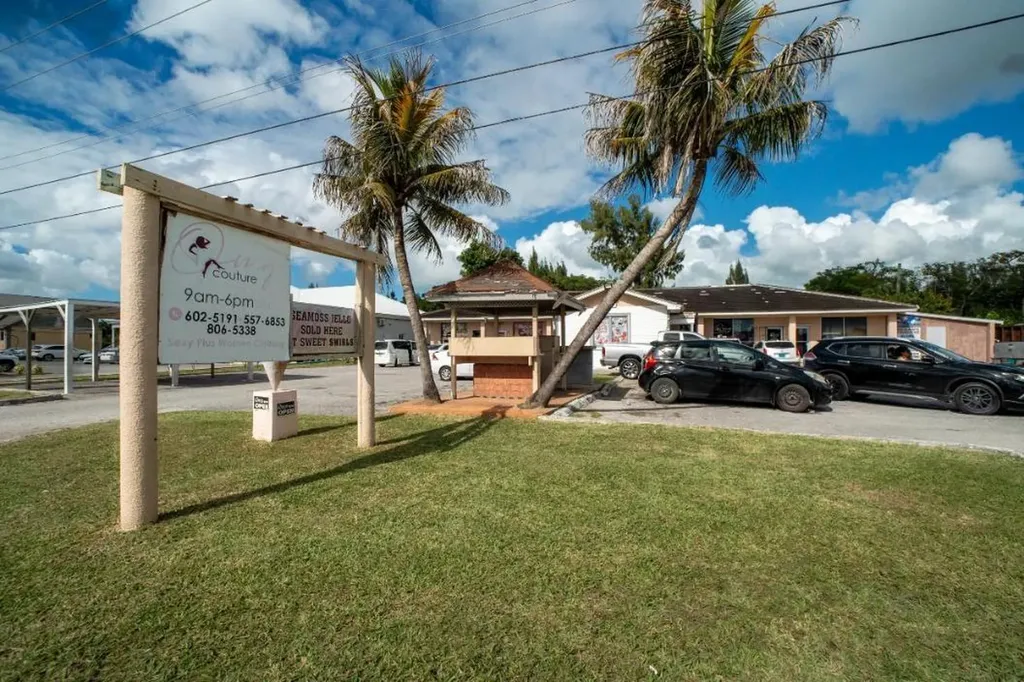 Settler's Way Grand Bahama Freeport BS