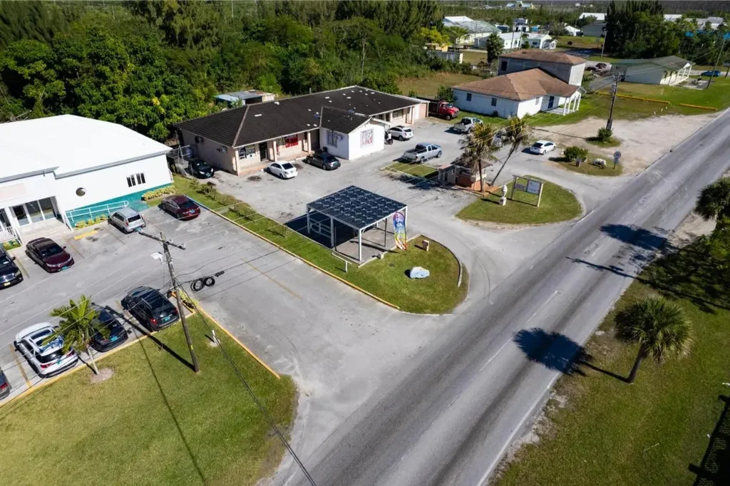 Settler's Way Grand Bahama Freeport BS