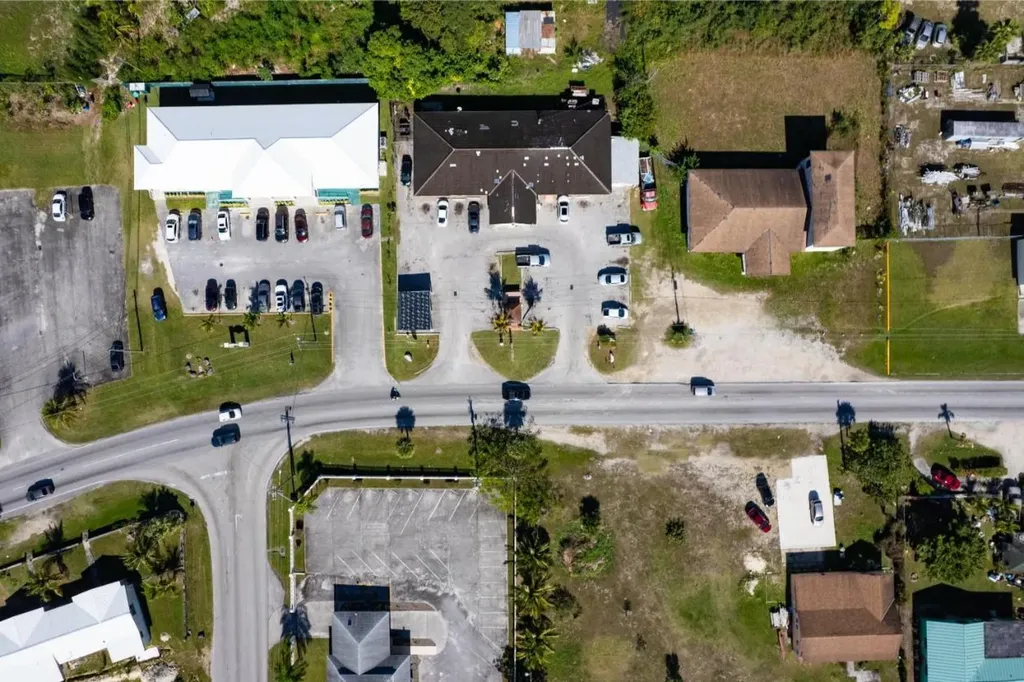 Settler's Way Grand Bahama Freeport BS