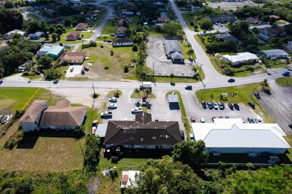 Settler's Way Grand Bahama Freeport BS