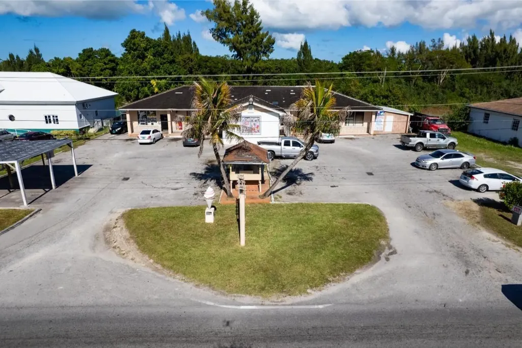 Settler's Way Grand Bahama Freeport BS