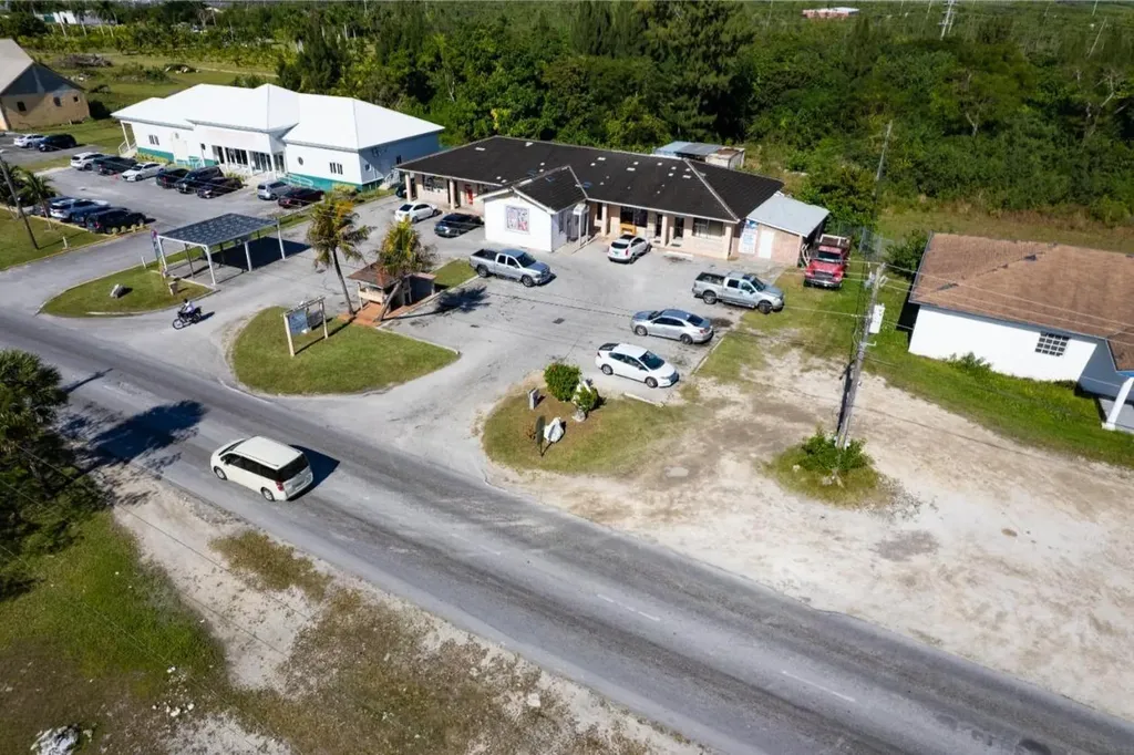 Settler's Way Grand Bahama Freeport BS