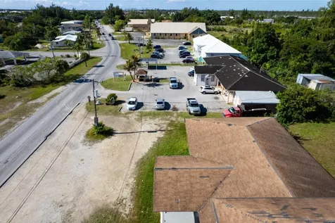 Settler's Way Grand Bahama Freeport BS