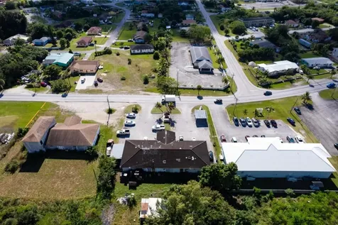 Settler's Way Grand Bahama Freeport BS