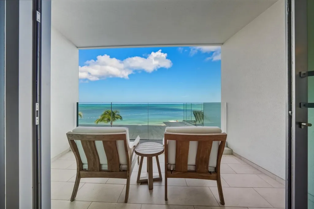 Goldwynn New Providence Paradise Island BS