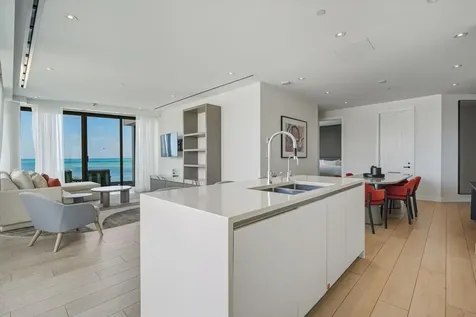 Goldwynn New Providence Paradise Island BS