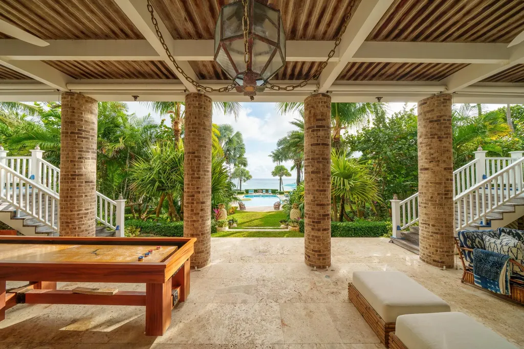 Juicy Hill Eleuthera BS