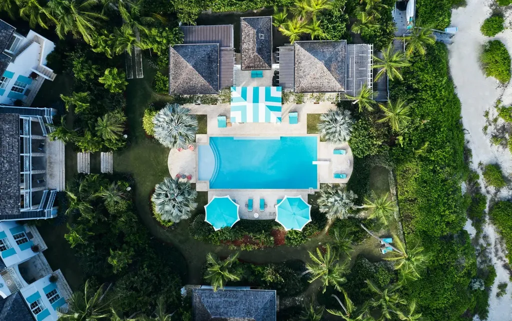 Juicy Hill Eleuthera BS