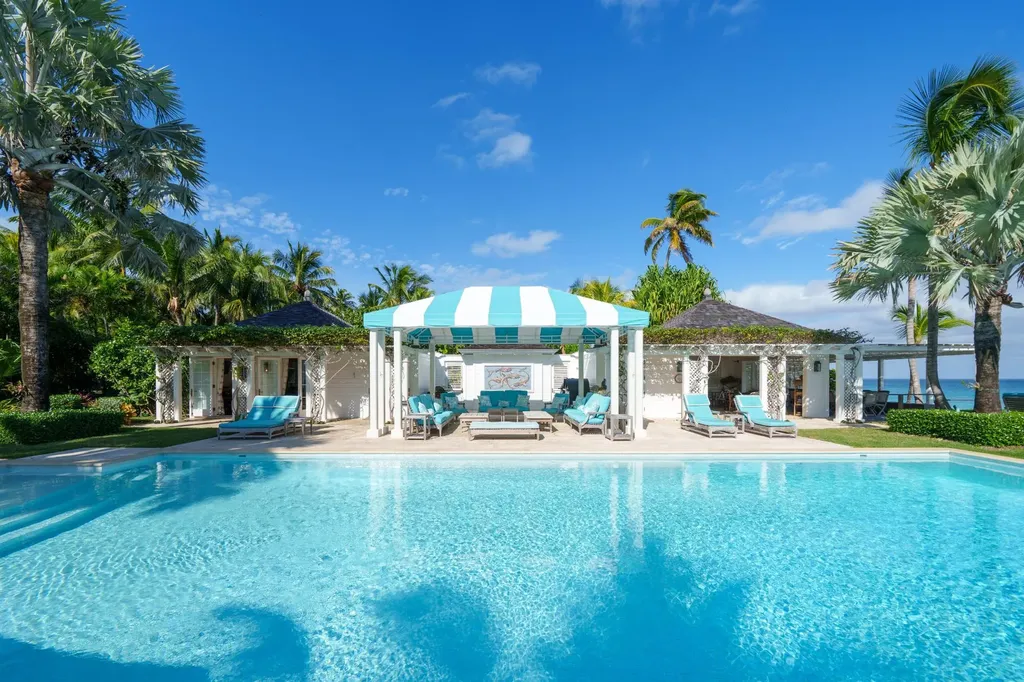 Juicy Hill Eleuthera BS