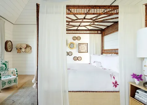 Juicy Hill Eleuthera BS