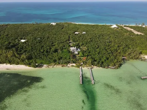 Street Elmo's North Coco Bay Abaco BS