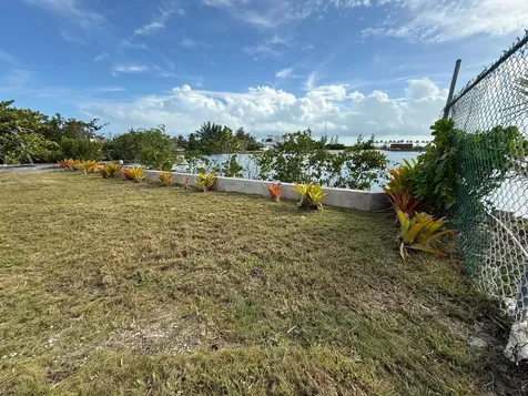 Pipe Creek Drive Yamacraw 10 New Providence Paradise Island BS