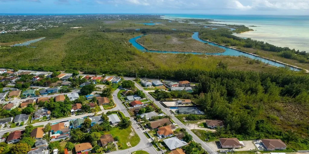 Lot 10 South Beach New Providence Paradise Island BS