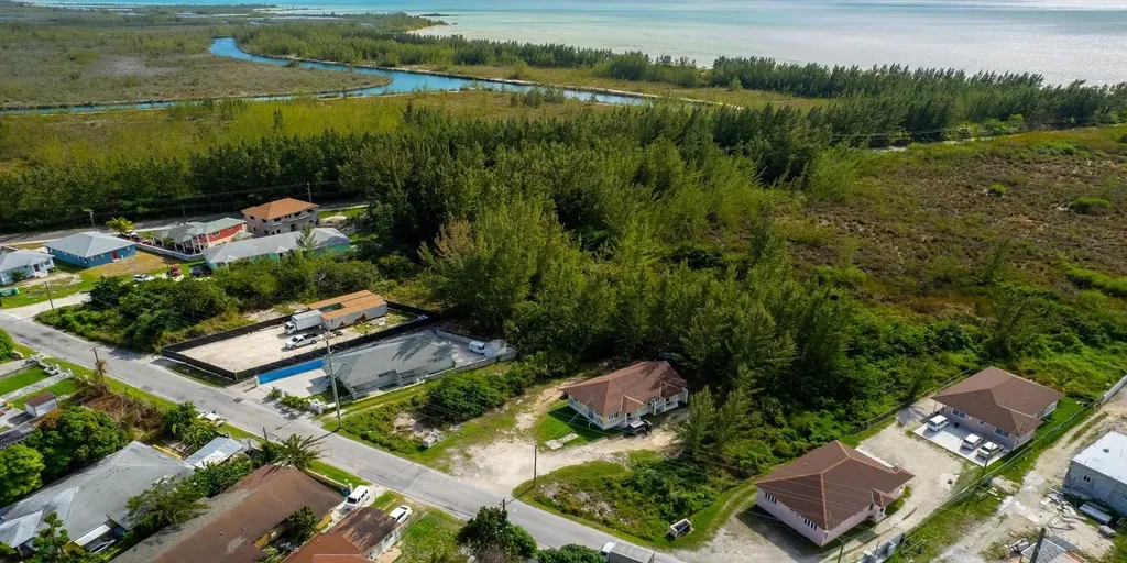 Lot 10 South Beach New Providence Paradise Island BS