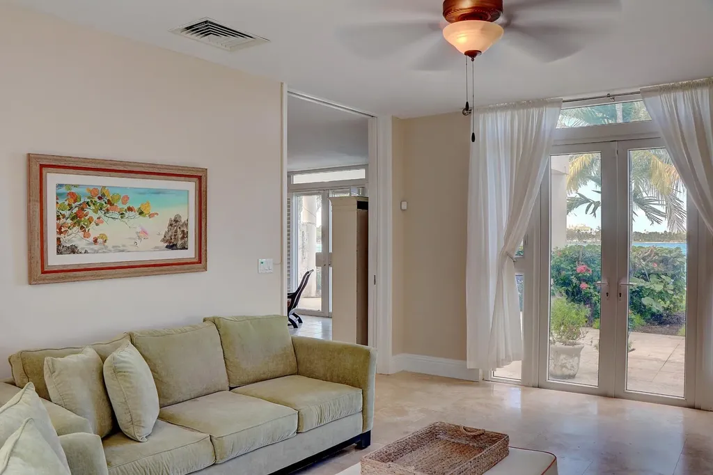 Dicks Point Close New Providence Paradise Island BS