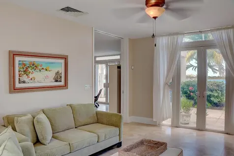 Dicks Point Close New Providence Paradise Island BS