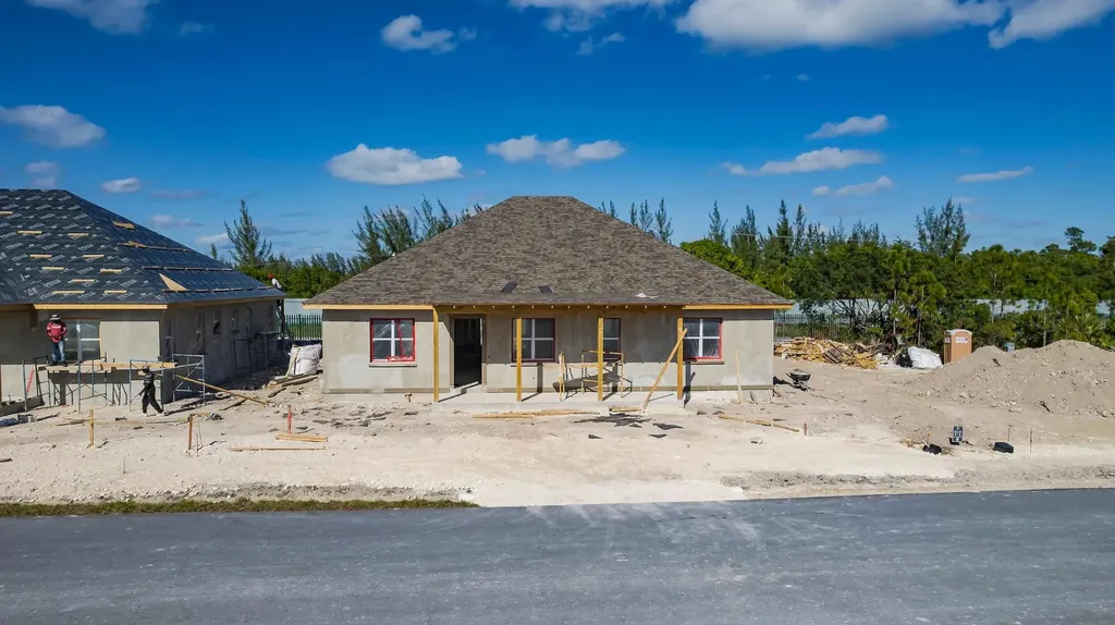Windsor Lakes Lot 135 New Providence Paradise Island BS