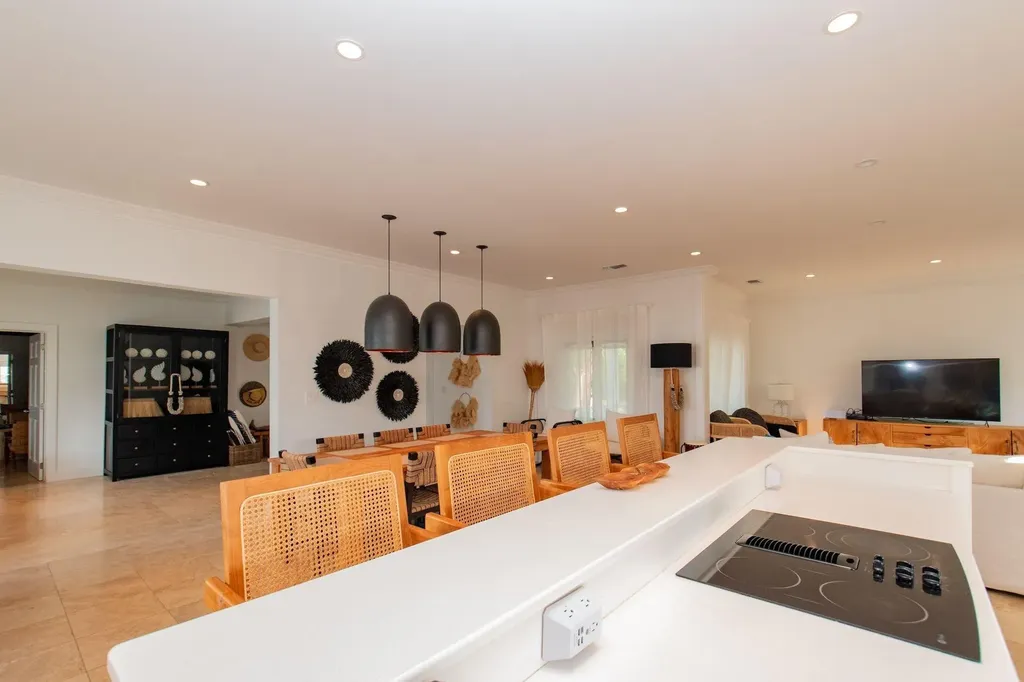 Turtle Pointe Eleuthera BS