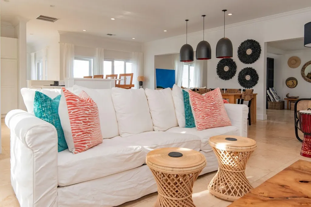 Turtle Pointe Eleuthera BS